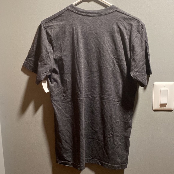 BRAND NEW WOMANS T-SHIRT SIZE MEDIUM! NWT! SMOKE FREE HOME! - Picture 3 of 3